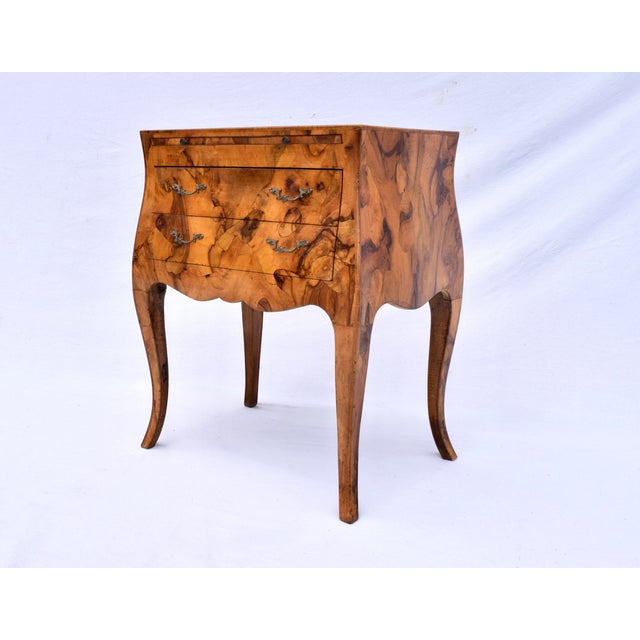 Italian Oyster Burl Two Drawer Small Chest / Side Table For Sale In Philadelphia - Image 6 of 11