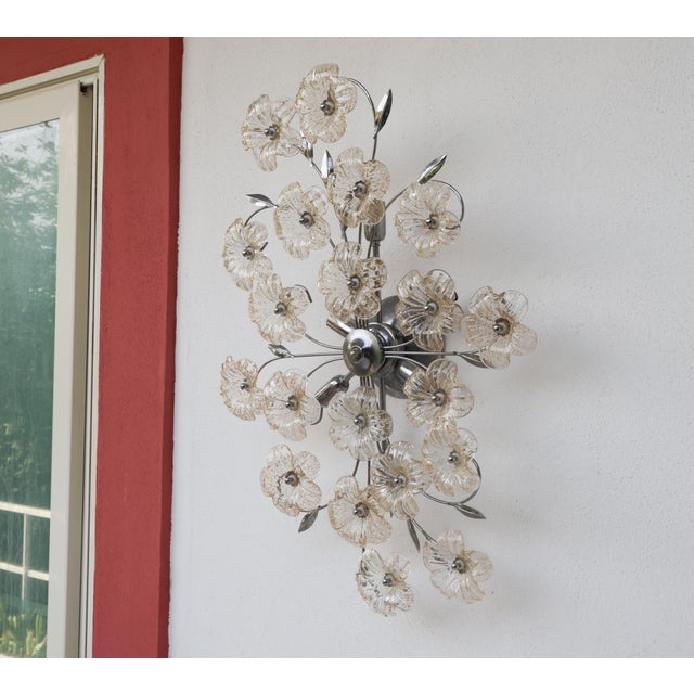Italian 1970s Italian Large Size Gold and Transparent Murano Glass Wall Light or Ceiling Light Flower For Sale - Image 3 of 17