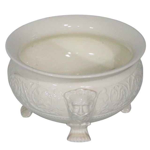 Wedgwood Wedgewood Patrician Maskaron Tureen Footed Bowl For Sale - Image 4 of 12