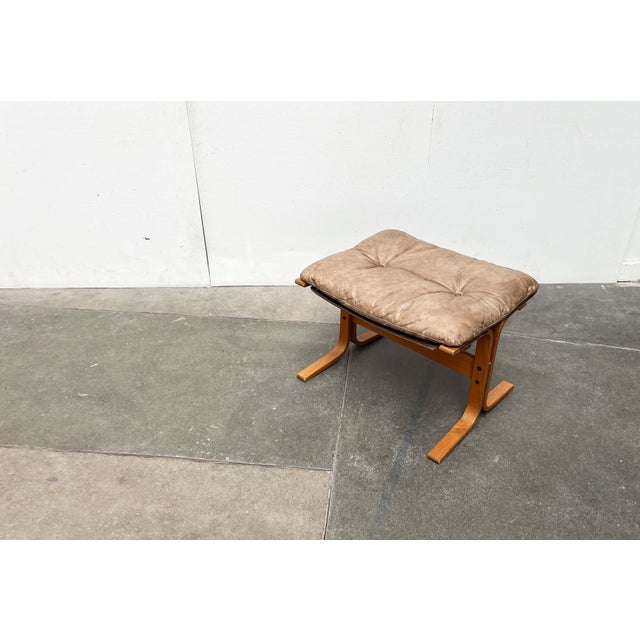 Mid-Century Modern Norwegian Siesta Ottoman in Leather by Ingmar Relling for Westnofa, 1960s For Sale - Image 15 of 18