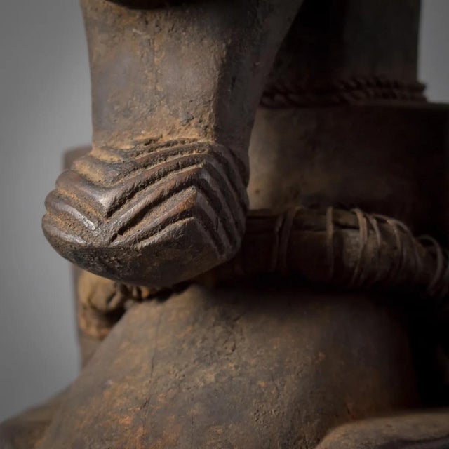 African Early 20th Century Songye Nkishi Power Figure For Sale - Image 3 of 15