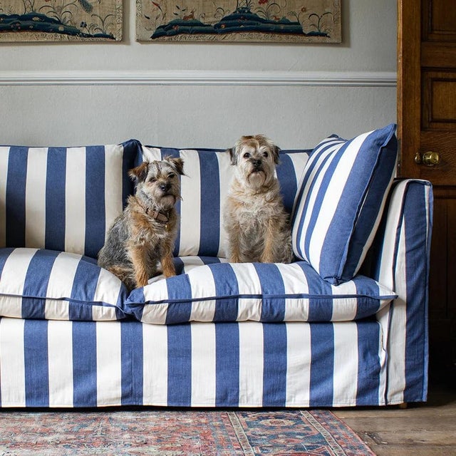 Sophie Conran Coco 2.5 Seater Sofa - Sea Holly Blue Stripes with Knife Edge Cushion For Sale In Charlotte - Image 6 of 12