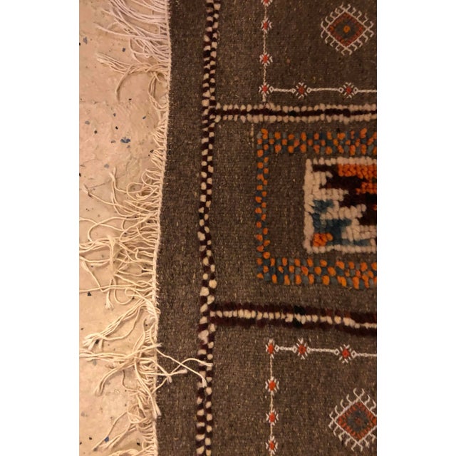 A stunning and sophisticated addition to your living room, dining room, entryway or bedroom, this rug and its exquisite,...