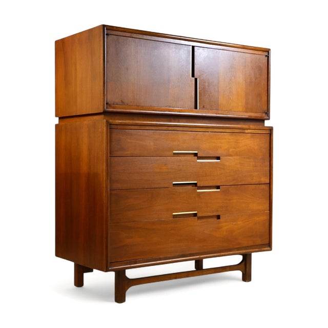 Cavalier Corporation Vintage MCM Highboy Dresser C. 1960s For Sale In New York - Image 6 of 9