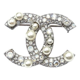 Chanel Silver CC Opal Crystal Pearl Small Brooch For Sale