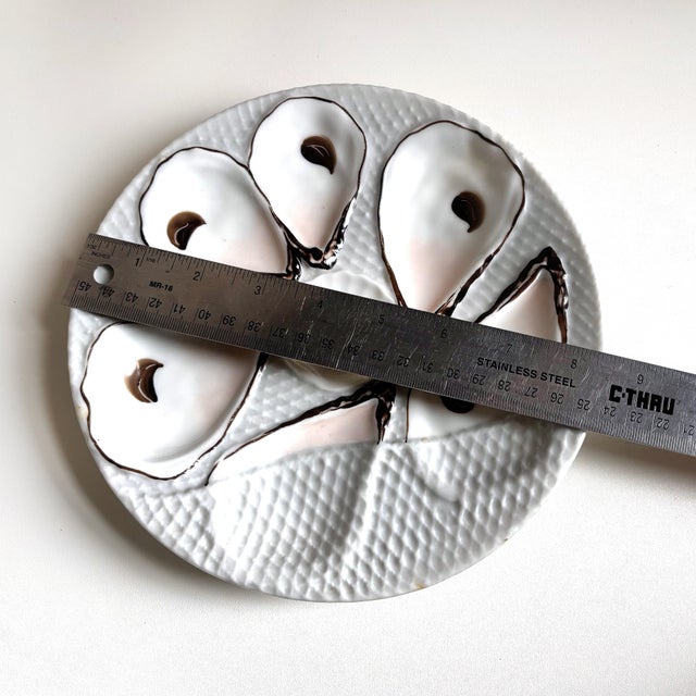 Late 19th Century Antique French Porcelain Oyster Plate – Basketweave & Molded Shell Design, C. 1880–1910 For Sale - Image 5 of 5