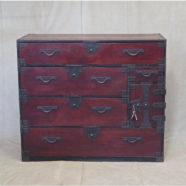 A stunning antique Meiji period early 1900s Japanese Tansu chest of drawers (isho dansu = clothing chest) with original...
