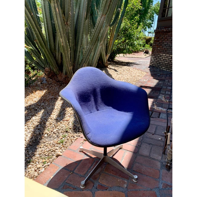 Eames Shell Chair 青 1970s Eames for Herman Miller Fiberglass Shell Chair | Chairish