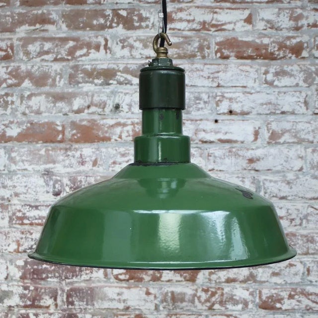 Vintage American Industrial Green Enamel Pendant Light For Sale - Image 4 of 5