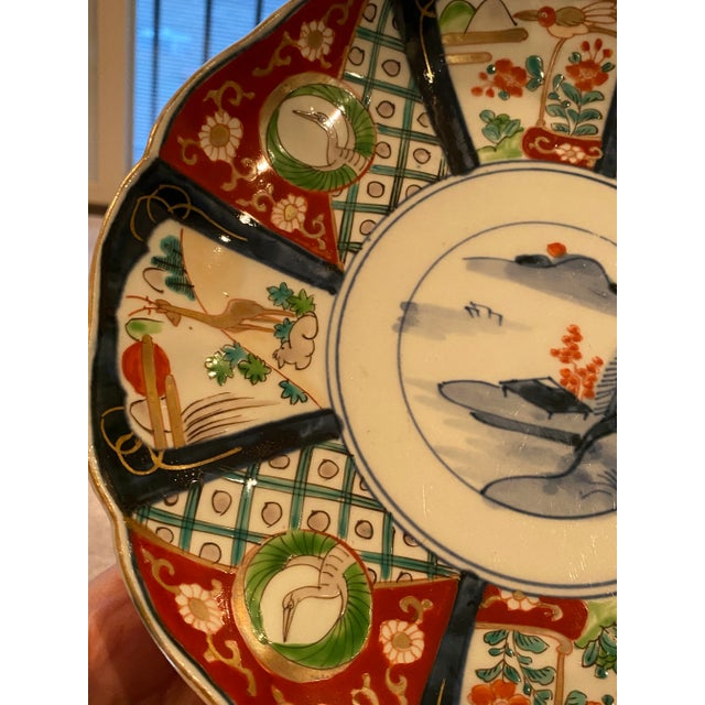 Early 20th Century Vintage Japanese Scalloped Plate For Sale - Image 10 of 11