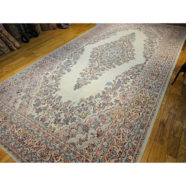 Vintage Oversized Persian Qazvin Area Rug, Hand-Knotted Wool, Floral Medallion, 10x20, Ivory & Blue For Sale In Chicago - Image 6 of 18