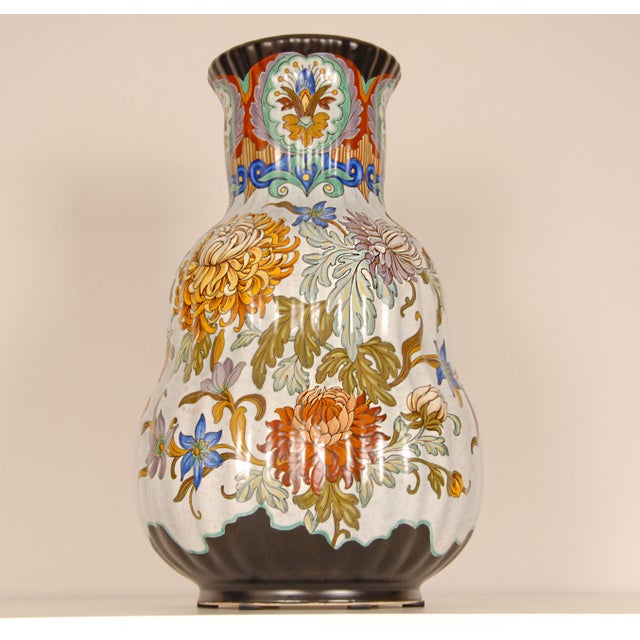 Art Deco Hand-Painted Delft Tal Gourd Vase Floor Vase from Gouda Pottery, 1940s For Sale - Image 14 of 15