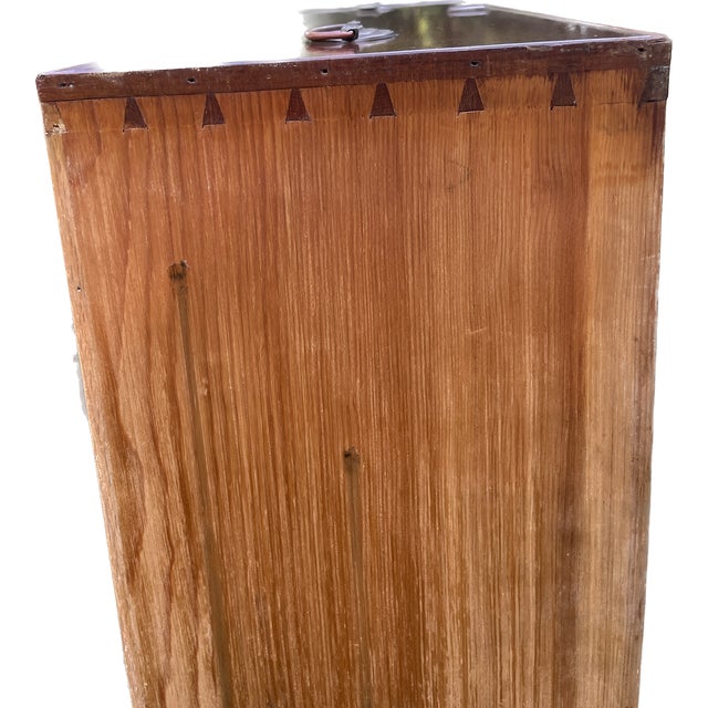 19th Century Cherry Chest of Drawers from Kentucky For Sale In Nashville - Image 6 of 8