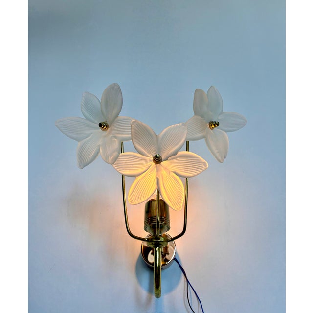 Vintage Art Deco Frosted Glass Flower Wall Sconce - a Pair – E27 For Sale - Image 13 of 14