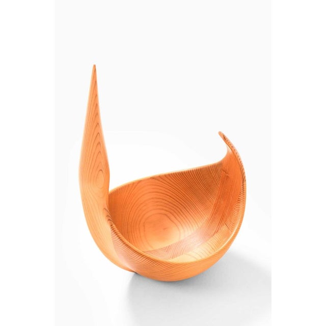 Sculptural Bowl in Pine attributed to Johnny Mattsson, 1950s For Sale - Image 4 of 7