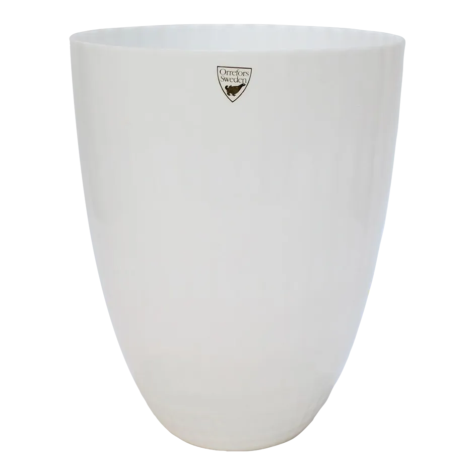 Snöljus Snowlight White Art Glass Vase by Ingegerd Råman for