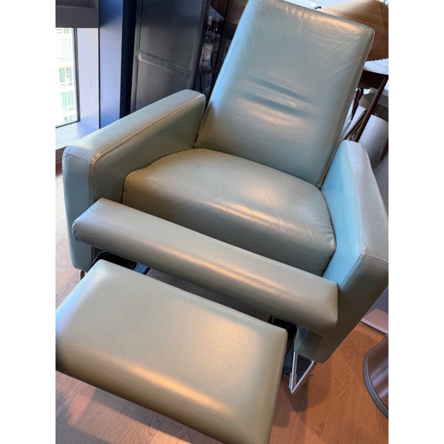 Design Within Reach Flight Recliner For Sale - Image 11 of 12