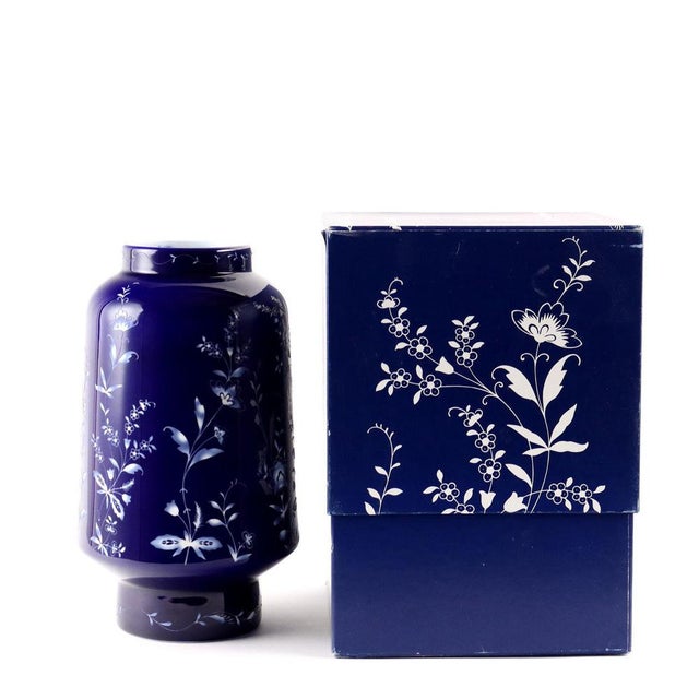 Vintage Porcelain Vista Alegre Vase attributed to Mendel Heit For Sale - Image 3 of 13