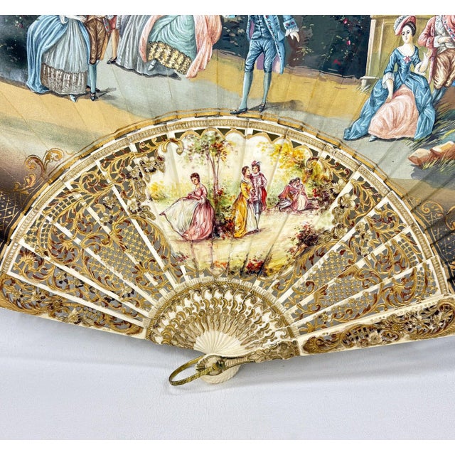 Antique Hand-Painted Silk Fan Signed J. Billvas in Original Simón Lanzarote (Roma) Box For Sale - Image 4 of 11