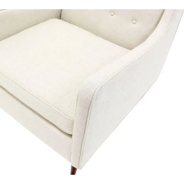 Mid-Century Modern New White Linen Upholstery Mid-Century Modern Lounge Chair For Sale - Image 3 of 8