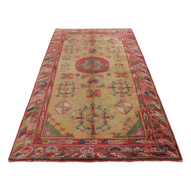 1930s Vintage Samarkand Rug in Beige and Red With Geometric Medallion - Rug & Kilim For Sale - Image 5 of 8