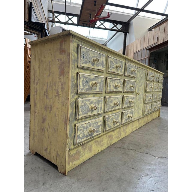 1920s Workshop Chest of Drawers, Early 20th Century For Sale - Image 5 of 18