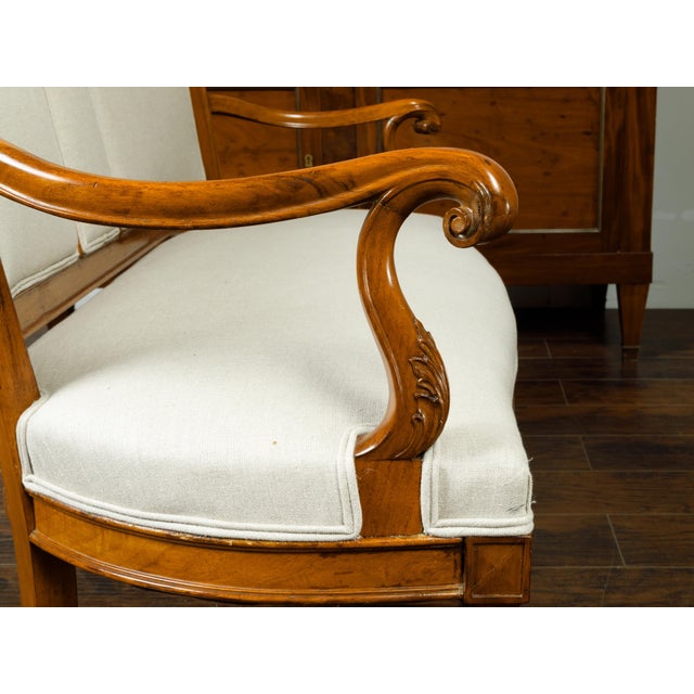 Italian 19th Century Carved Walnut Upholstered Settee with Scrolling Arms For Sale In Atlanta - Image 6 of 9