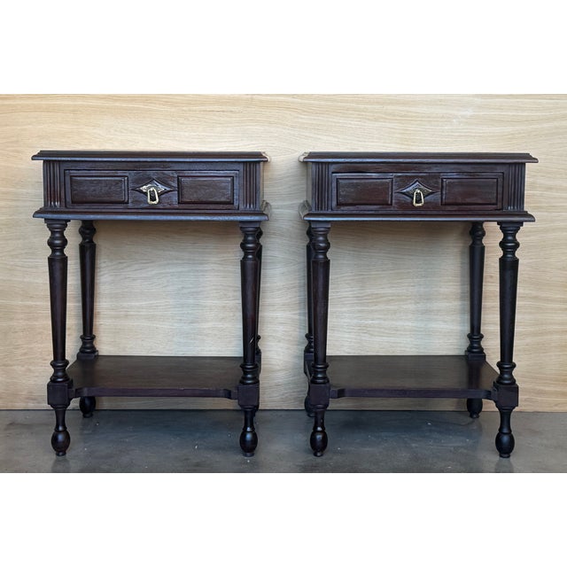 1900-1909 Pair of Spanish Nightstands With One Drawer and Low Shelve and Fluted Legs For Sale - Image 4 of 10