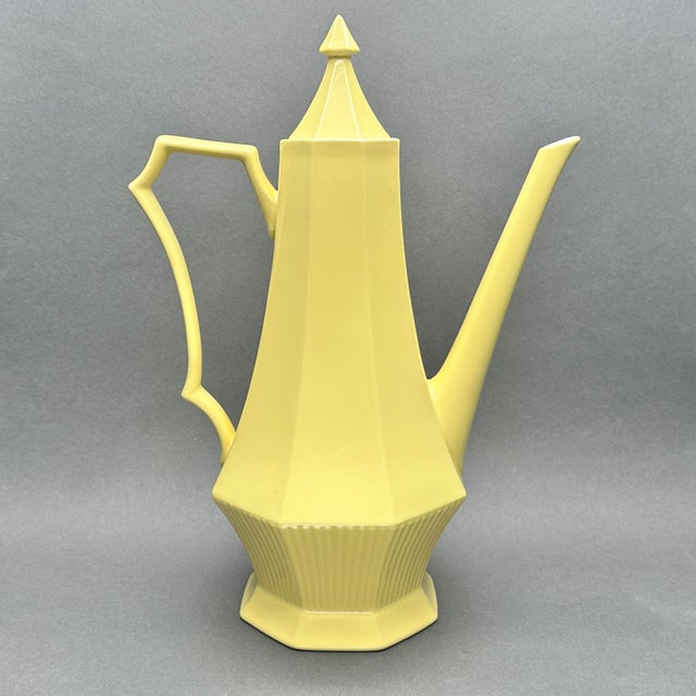Mid-Century Modern Vintage Yellow Independence Ironstone Faceted Coffee Pot by Interpace Japan For Sale - Image 3 of 9