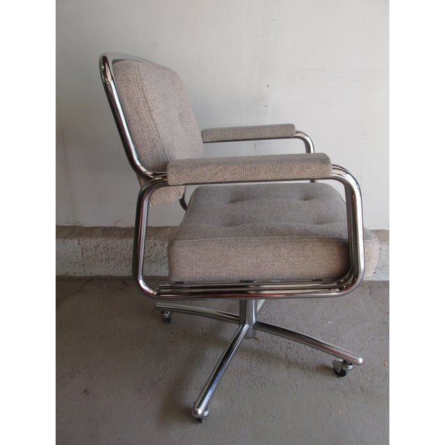 Modernist Style Swivel Armchairs by Metalstand Inc., Philadelphia, 1970s, a Pair For Sale - Image 4 of 12