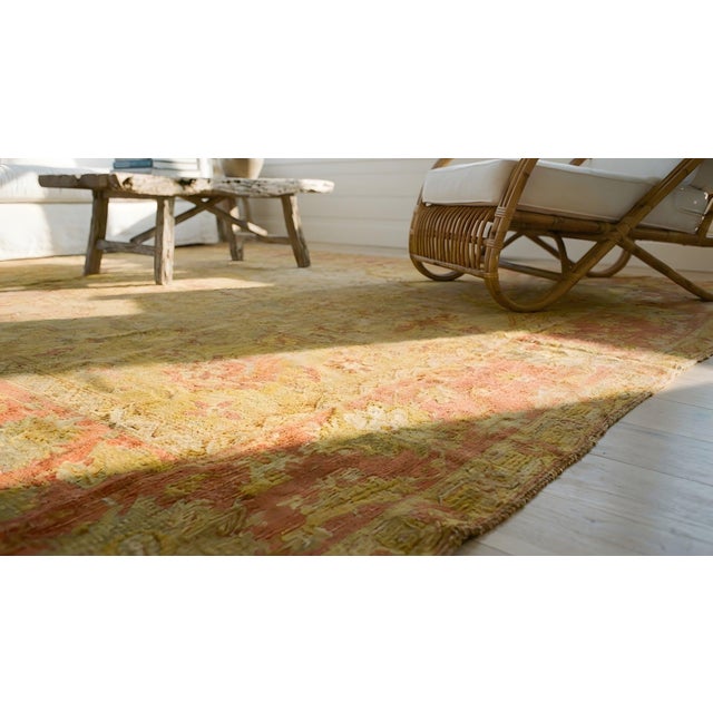 Mesmerizing Decorative Antique Turkish Oushak Rug With Classic Open Field Design For Sale - Image 14 of 15