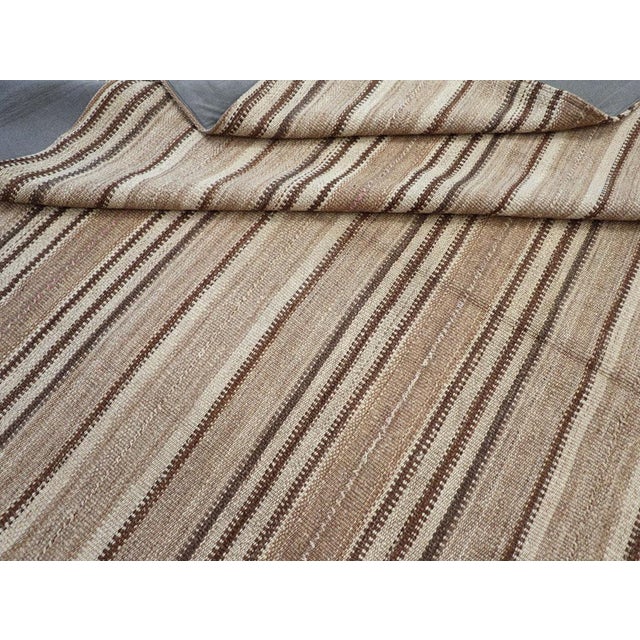 Taupe Galerie Shabab Collection Mid-20th Century Turkish Flatweave Kilim Carpet For Sale - Image 8 of 8
