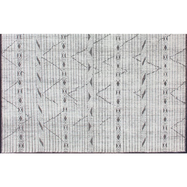 2010s Modern Geometric Gray and Charcoal Indian Hand-Knotted Wool Rug For Sale - Image 5 of 10