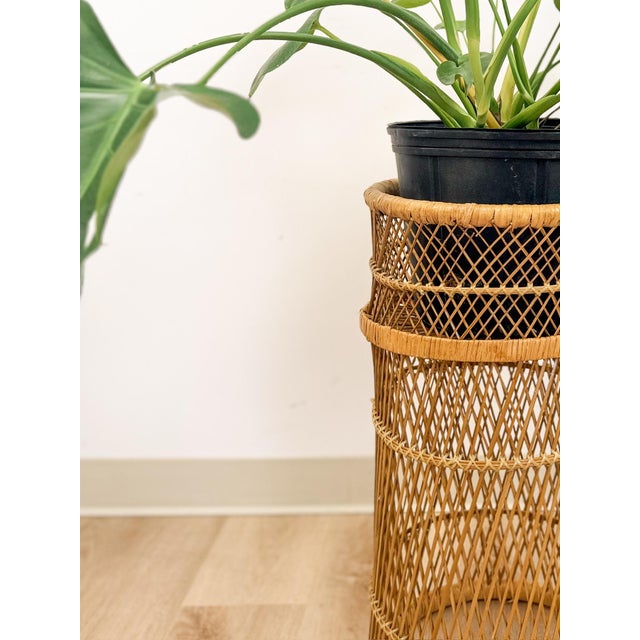 Brown Vintage Round Wicker Plant Stand Woven Boho Coastal Decor Accent Rattan Pedestal For Sale - Image 8 of 9