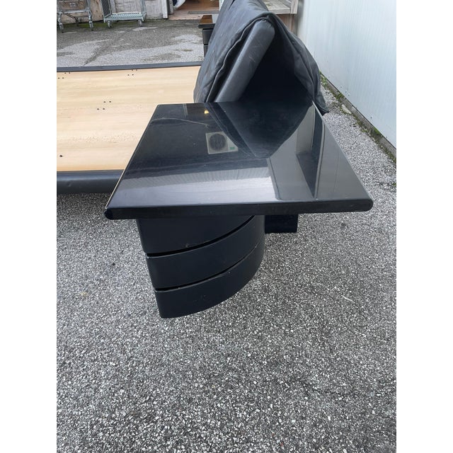 Marlo Bed with Bedside Tables by Afra & Tobia Scarpa for Molteni, 1980s For Sale - Image 17 of 18