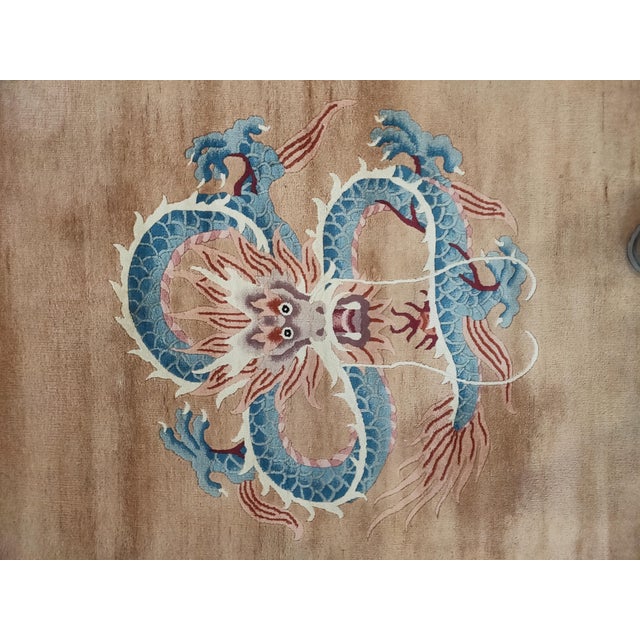 1920s Tan Sand Minimalist Dragon Antitque Chinese Art Deco Rug 9'x 12' Handknotted Wool Carpet For Sale - Image 4 of 6