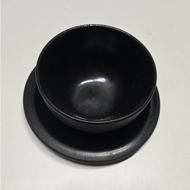 1970s 21-Piece "Rim" Collection of Black Vintage Heath Tableware For Sale - Image 13 of 14