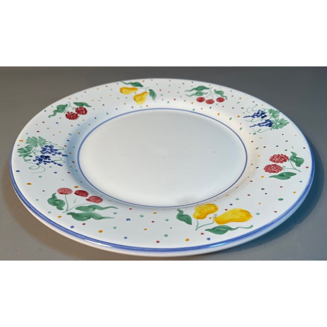 1990s Dinner Plate Fruit Bouquet Mesa International 11.25" Hand Painted Italy (6 Available) Fruits & Polka Dots For Sale - Image 5 of 5