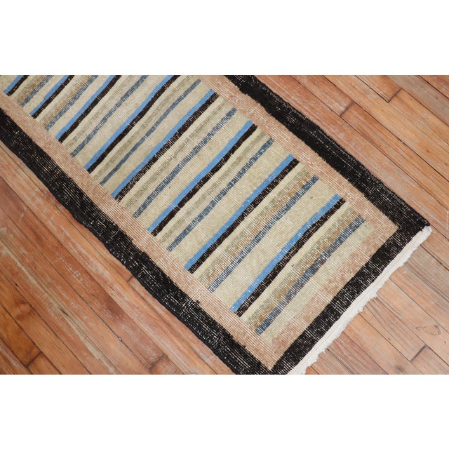 Shabby Chic Turkish Deco Minimalist Runner, Mid-20th Century For Sale - Image 17 of 18