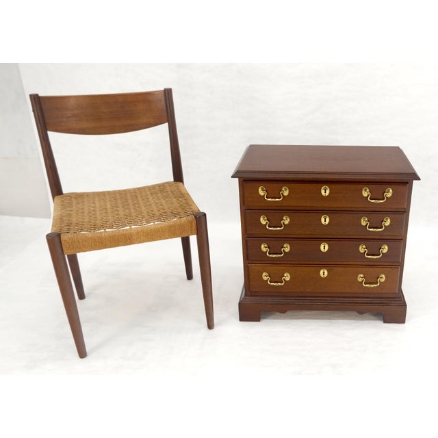 Council Compact Mahogany 4 Chest Night Stand Side Table Mint For Sale - Image 14 of 16