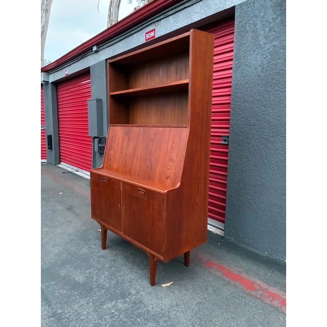 Sienna Vintage Mid Century Danish Modern Teak Bookcase/Secretary Desk by Hp Hansen For Sale - Image 8 of 12