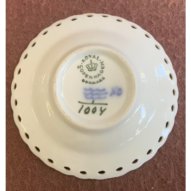 1970s Royal Copenhagen Blue Fluted Full Lace Butter Pat 1004 For Sale - Image 5 of 5
