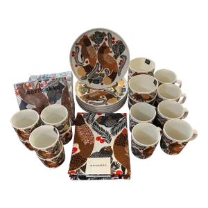 Marimekko Ovia Ketunmarja “Fox Berry” Luncheon Set for 6 - 32 Pieces