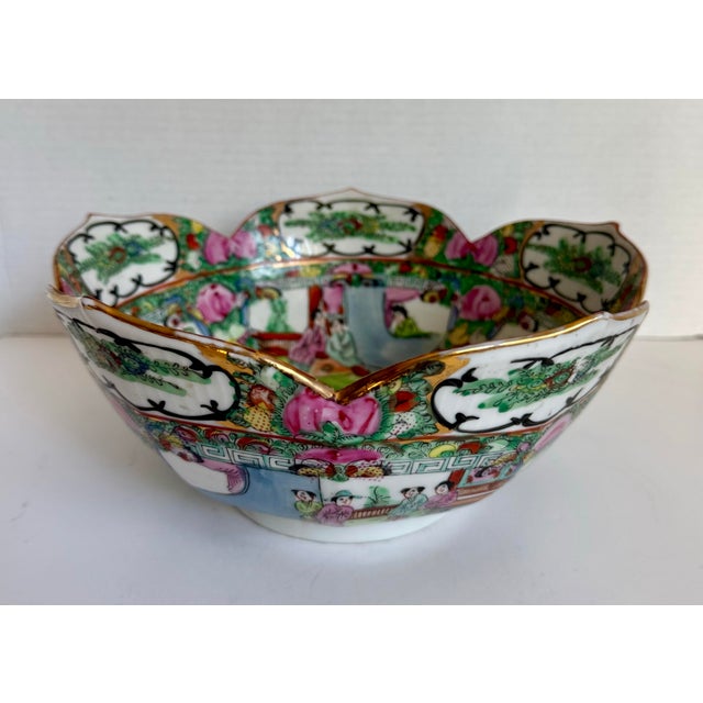 Late 19th Century Chinese Famille Rose Porcelain Bowl For Sale - Image 10 of 10