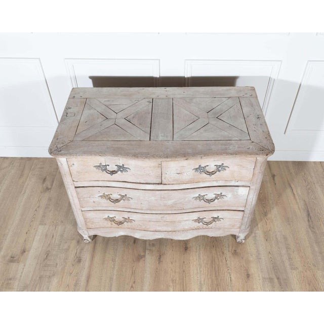18th Century French Louis XV Bleached Oak Curved Commode with Parquet Top For Sale - Image 4 of 9