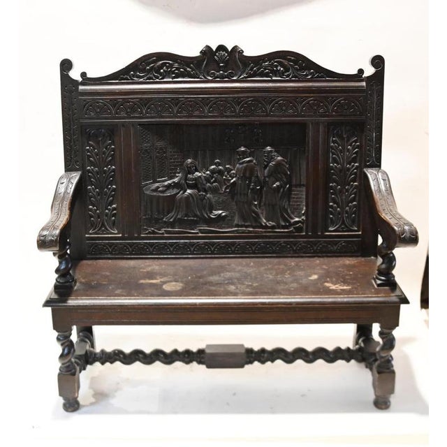 Renaissance Revival Italian Hall Bench Settle in Carved Walnut, 1880 For Sale - Image 3 of 8