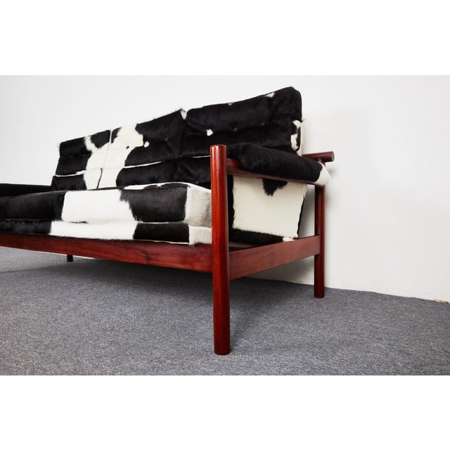 Turiguanó Sofa in Mahogany and Cowhide by Gonzalo Córdoba for DUJO, Havana, 1959 For Sale - Image 9 of 18