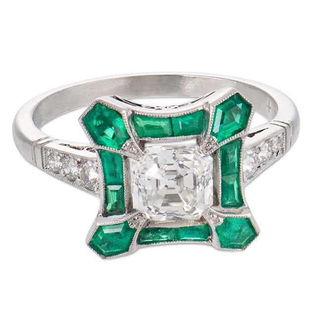 Contemporary Art Deco Style Diamond Emerald Platinum Ring, Size 6.75 For Sale - Image 3 of 6