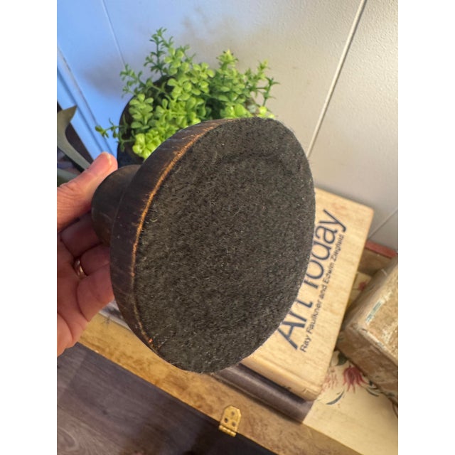 Vintage Italian Tole Hyacinth Sculpture – Hand-Painted Blue Metal Botanical Decor, Hollywood Regency Style For Sale In Raleigh - Image 6 of 9