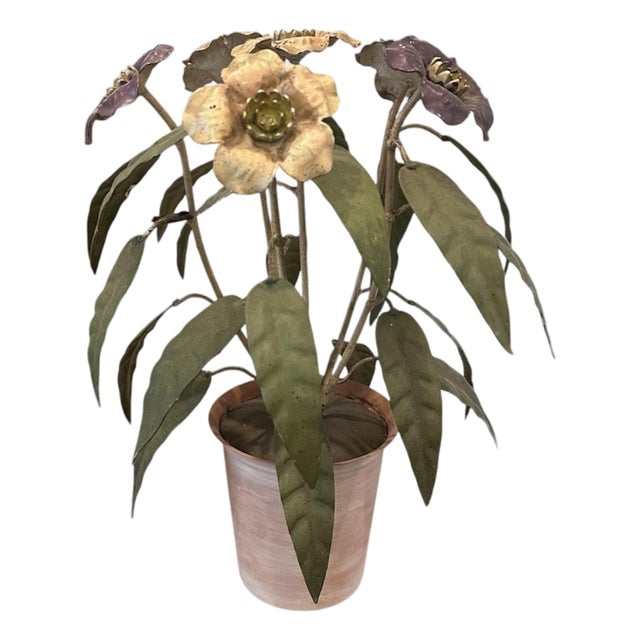 Vintage Italian Hand Painted Potted Tole Violets Floral Arrangement / Flower Sculpture / Object, in Purple & Peach Pink For Sale